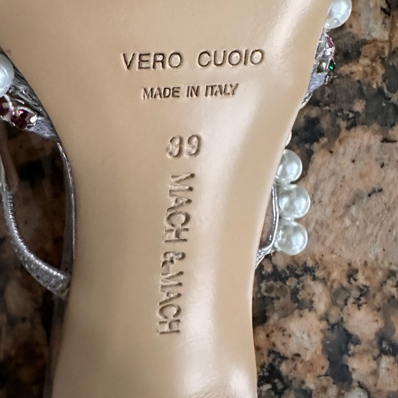 Mach & Mach Diamond of Elizabeth Imitation Pearl Pointed Toe Mule - Picture 12 of 12